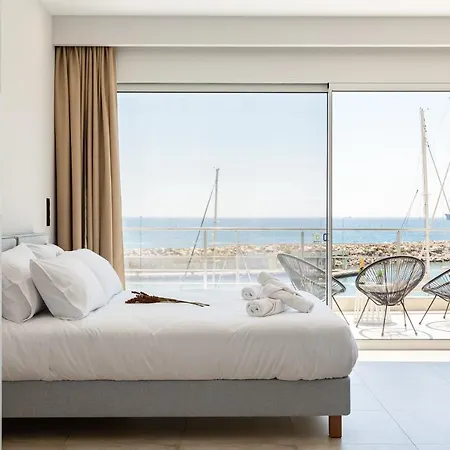 Yin & Yang Studio, Marina Hideout In Kalamata Exterior photo