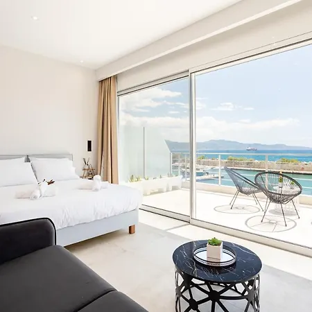 Yin & Yang Studio, Marina Hideout In Kalamata Exterior photo