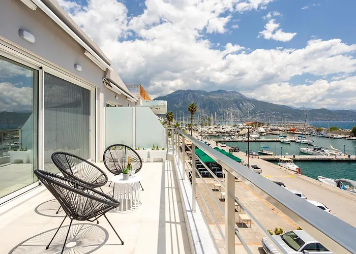 Yin & Yang Studio, Marina Hideout In Kalamata