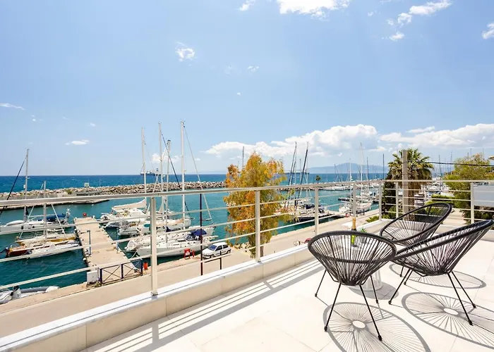Yin & Yang Studio, Marina Hideout In Kalamata
